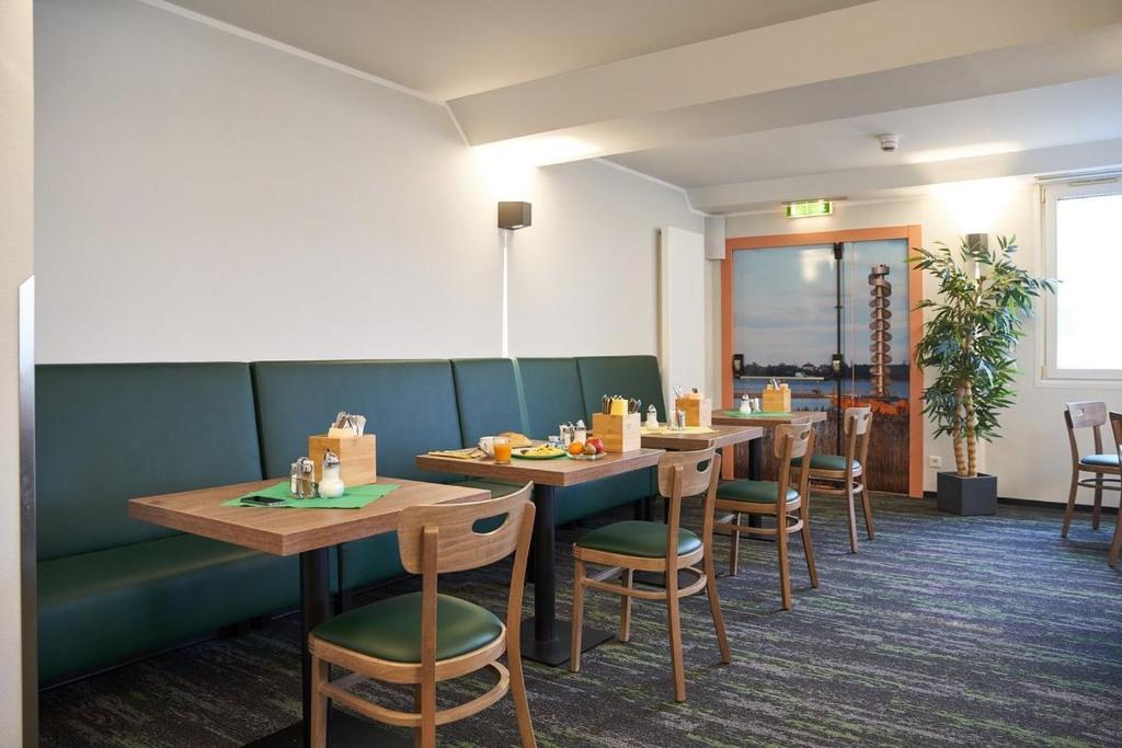 Posezení v ubytování Hotel Anhalt