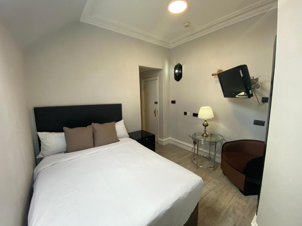 No6 West Coates - Superior Double Room