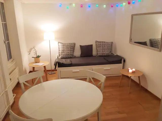 Parking voiture & Appartement 2pcs Lausanne centre - Housity