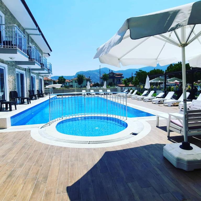 Bazén v ubytování Vespera hotel nebo v jeho okolí