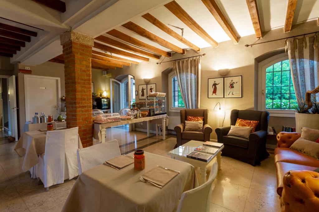 Posezení v ubytování Santellone Resort
