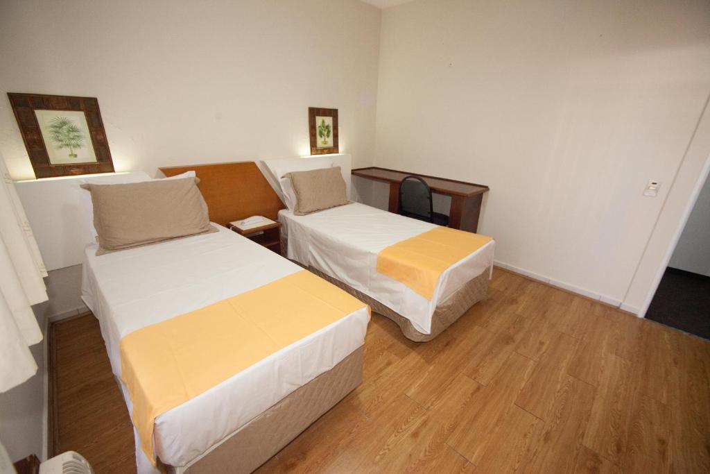  Láparos Hotel