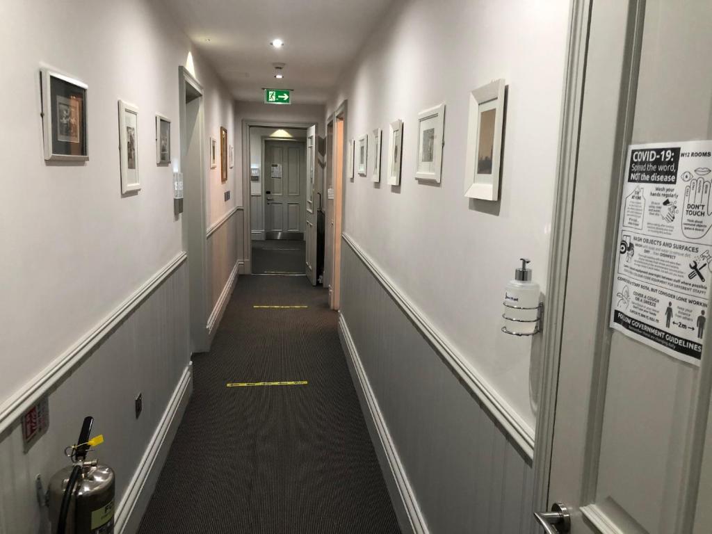 W12 Rooms - Resim 30