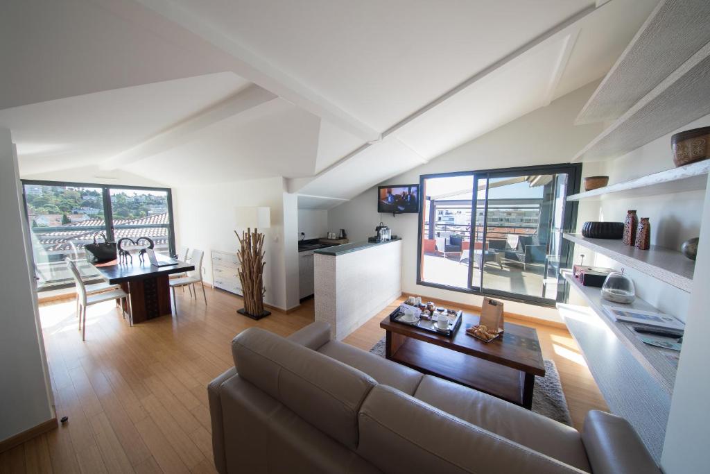 
Penthouse Suite with Terrace - Free Spa Access
