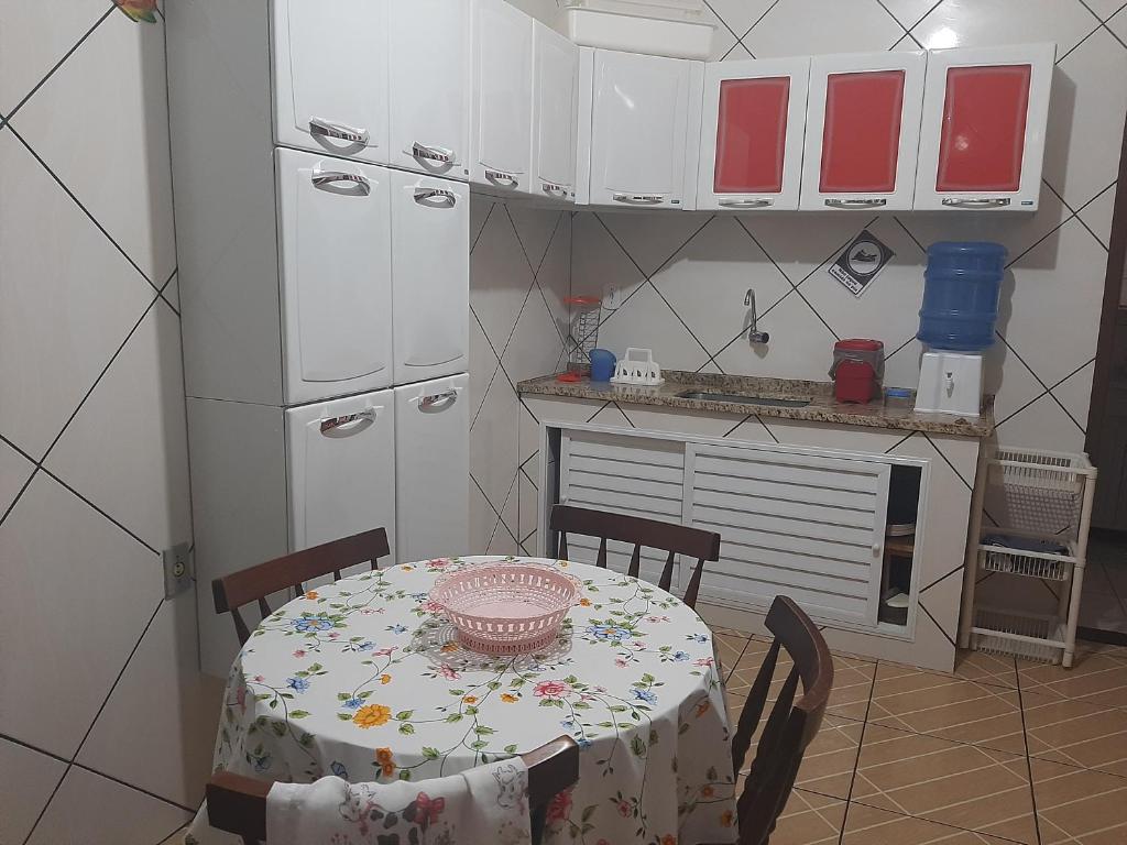  Casa EXCELENTE para temporada!