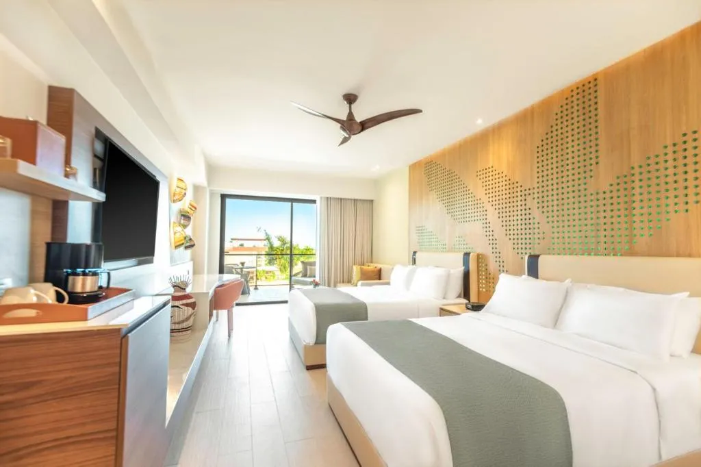 Junior King Suite with Resort View