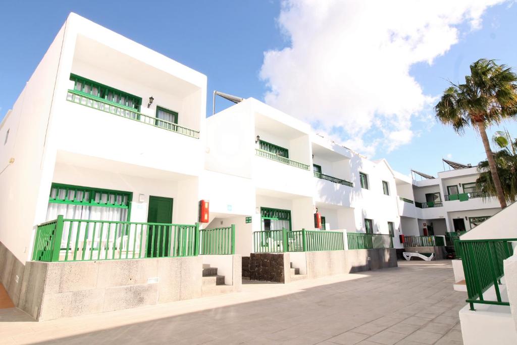 Apartamentos Elena, Puerto del Carmen – Updated 2022 Prices