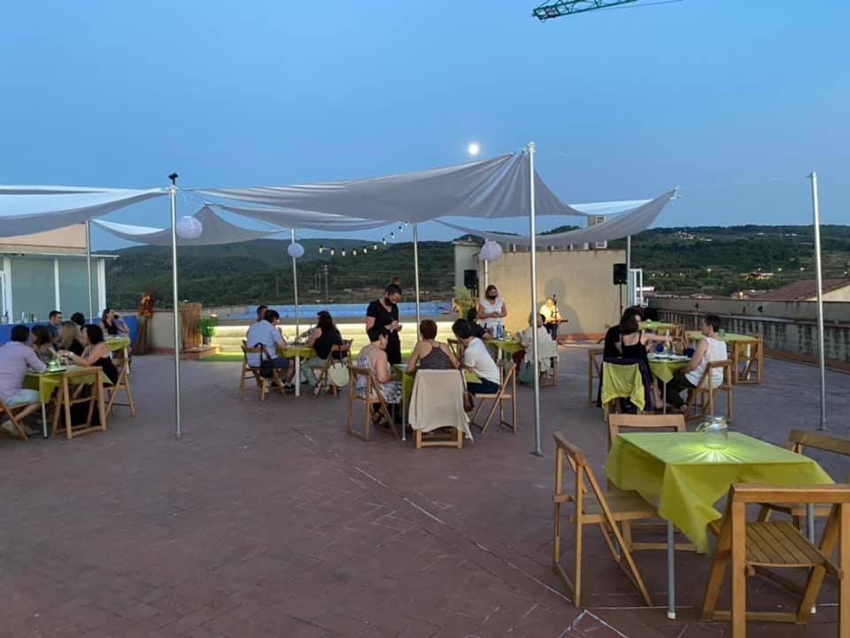 Restaurace v ubytování Hotel Fonda Neus