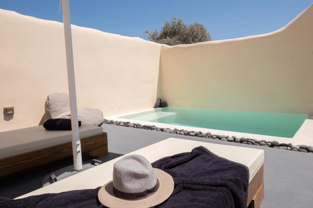 Bazén v ubytování Abelis Canava Luxury Suites nebo v jeho okolí