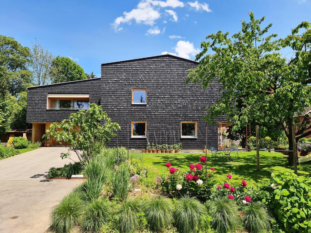 Vonkajšia záhrada v ubytovaní Bodensee-Ferienwohnung Am Ruggbach