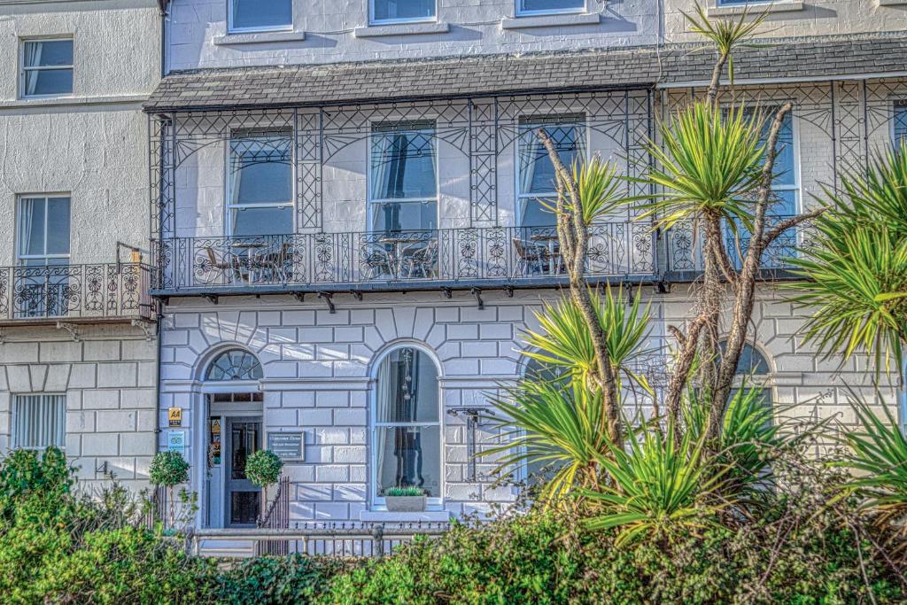 Gloucester House, Weymouth (updated prices 2024)