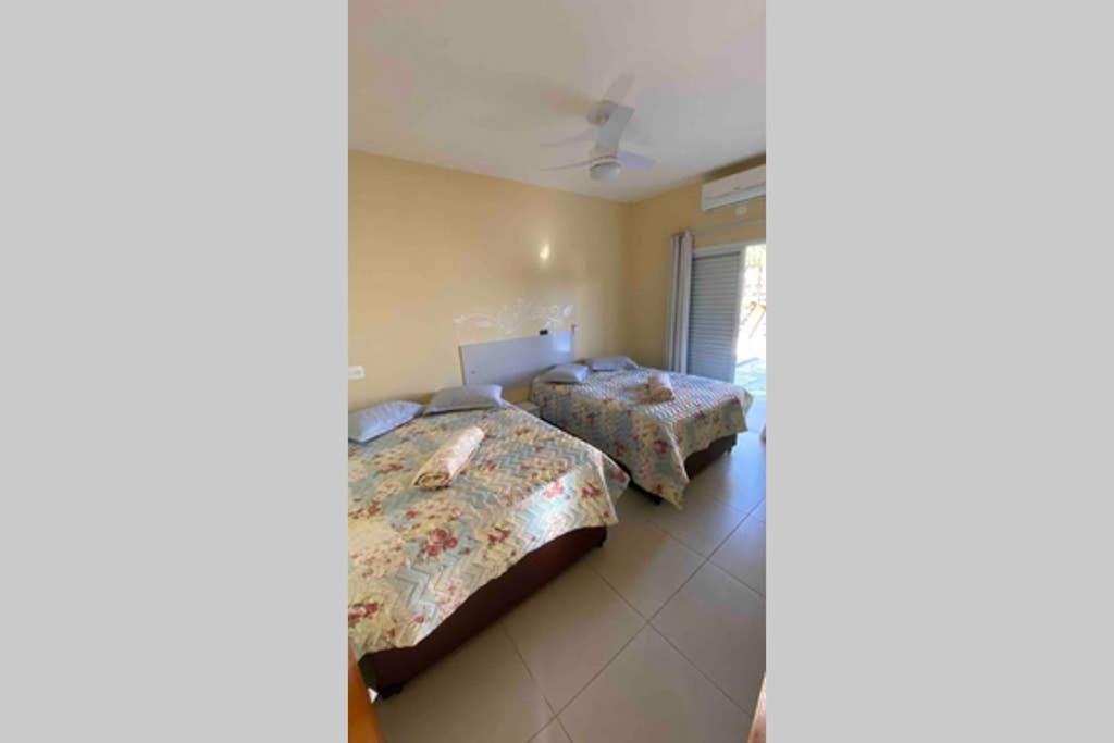  Chácara - Casa condomínio fechado com piscina aquecida