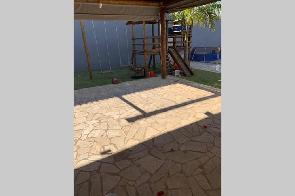  Chácara - Casa condomínio fechado com piscina aquecida