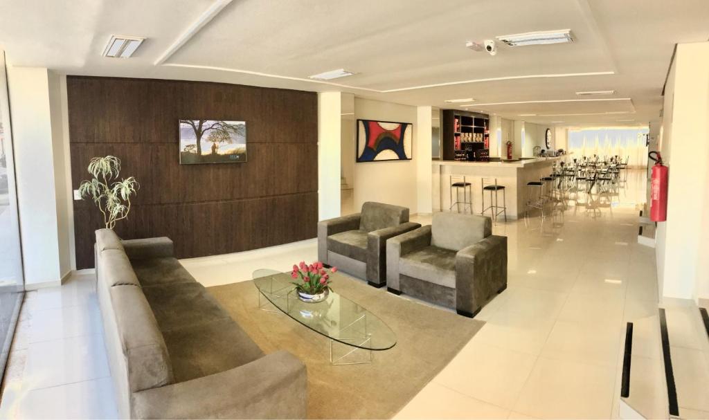  HOTEL VINTE UM