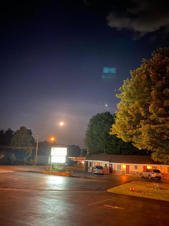 Fotografie z fotogalerie ubytování Fran Cove Motel v destinaci Lake George