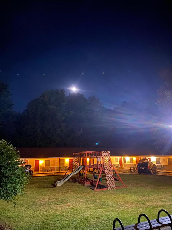 Fotografie z fotogalerie ubytování Fran Cove Motel v destinaci Lake George