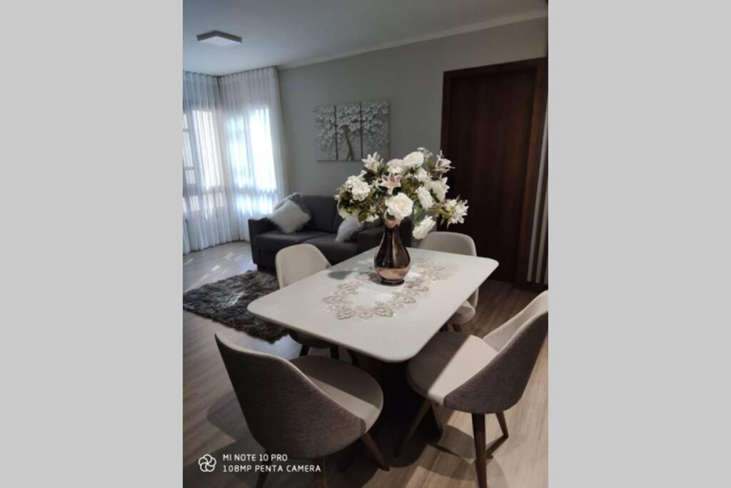  Lindo apartamento no centro de Canela