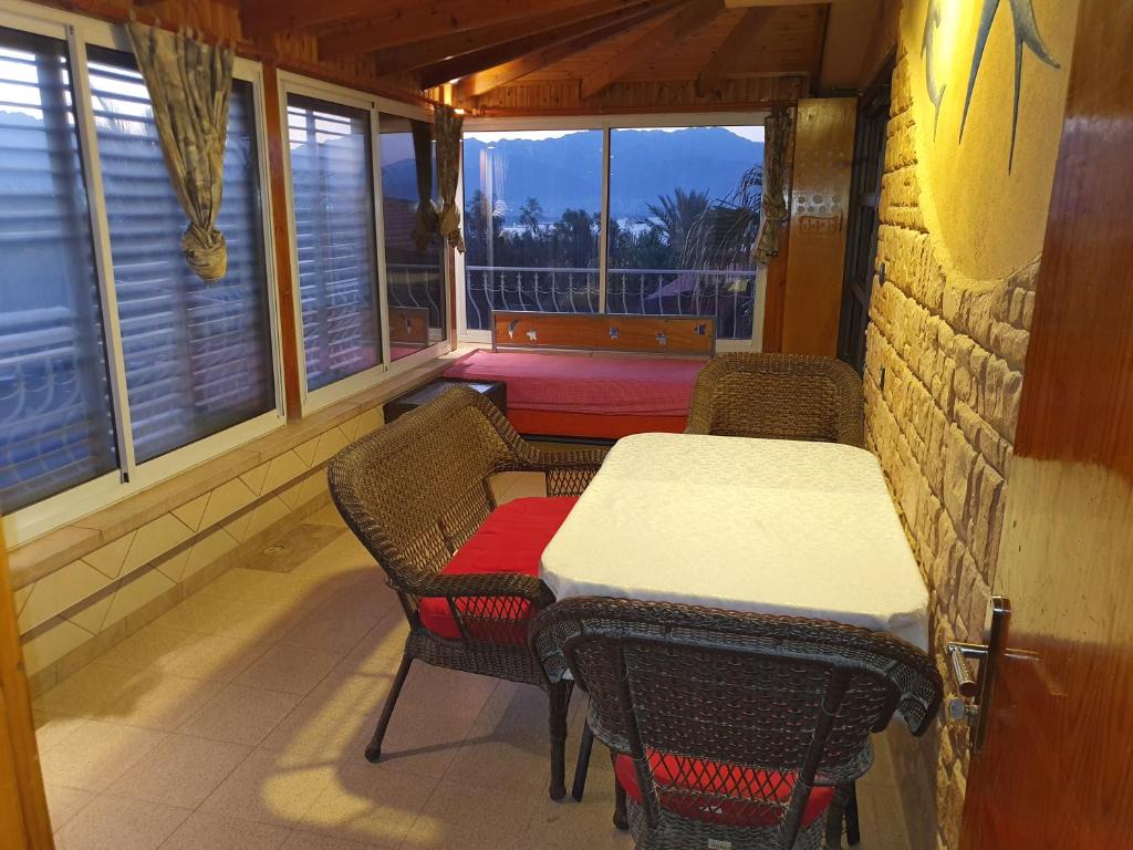 Balkón nebo terasa v ubytování Shefer Guesthouse
