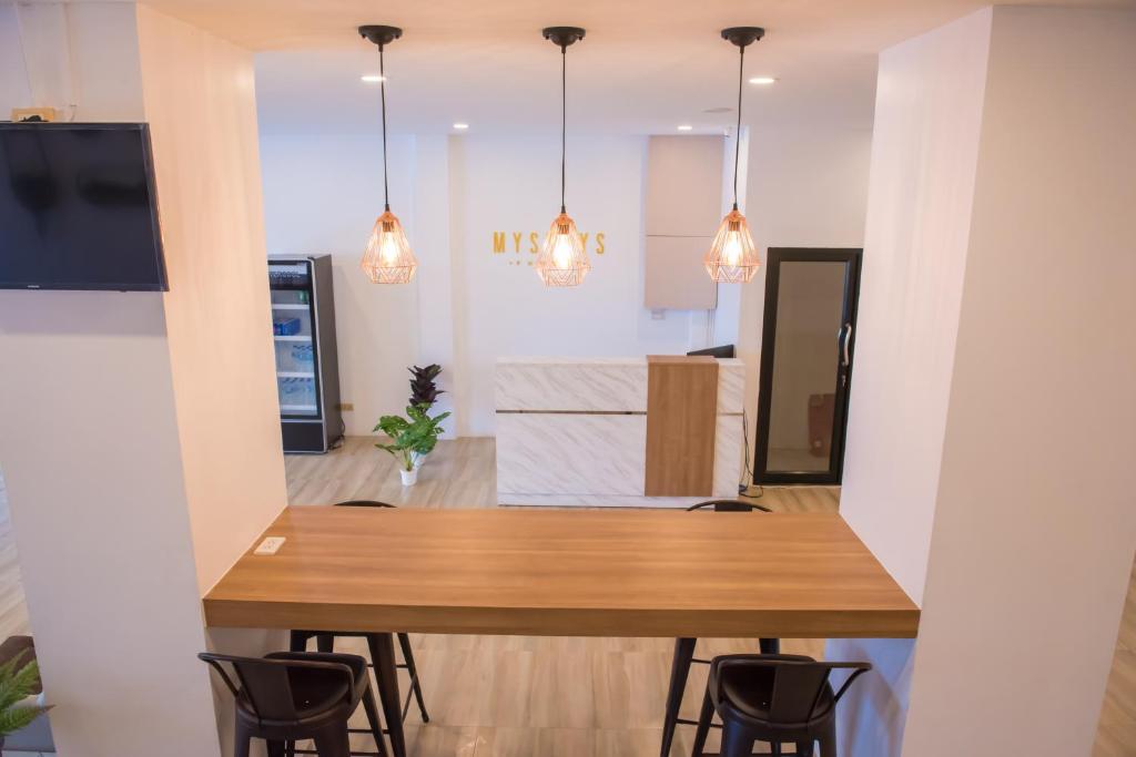 Mystays Phuket - Resim 14