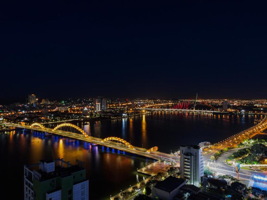 Dragon View Riverfront Hotel, Danang – Updated 2022 Prices