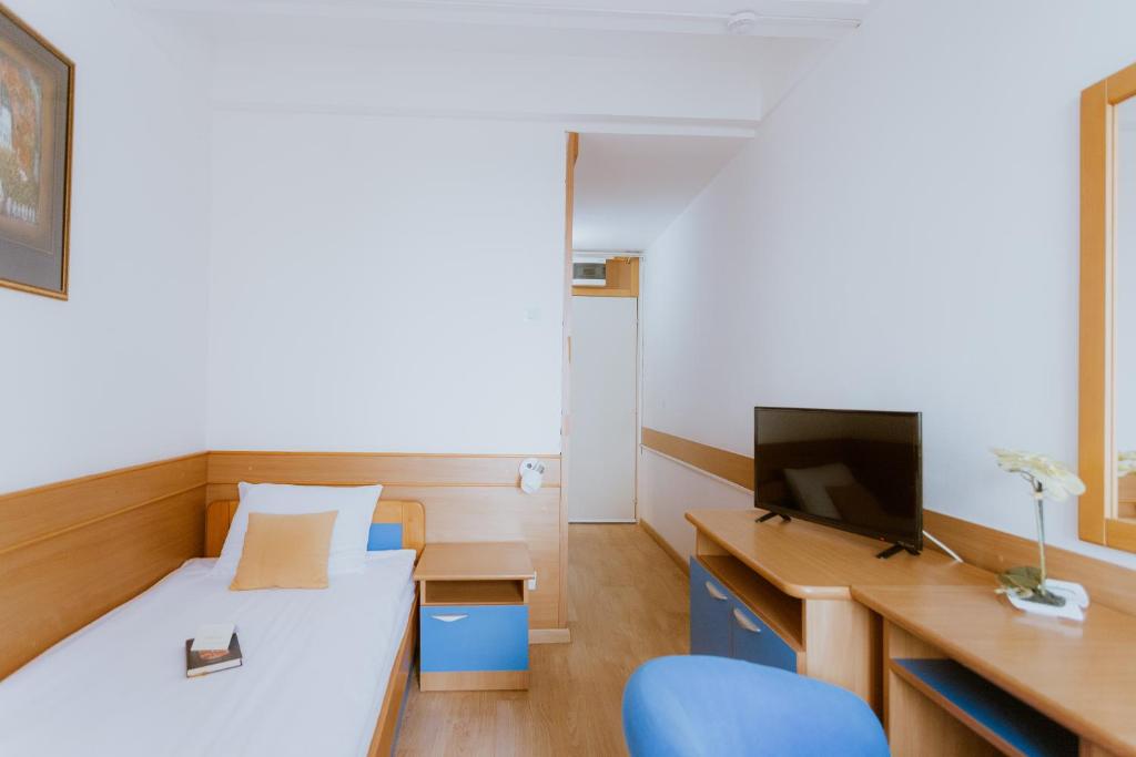 Телевізор і / або розважальний центр в Medical and Spa Centre Merkur