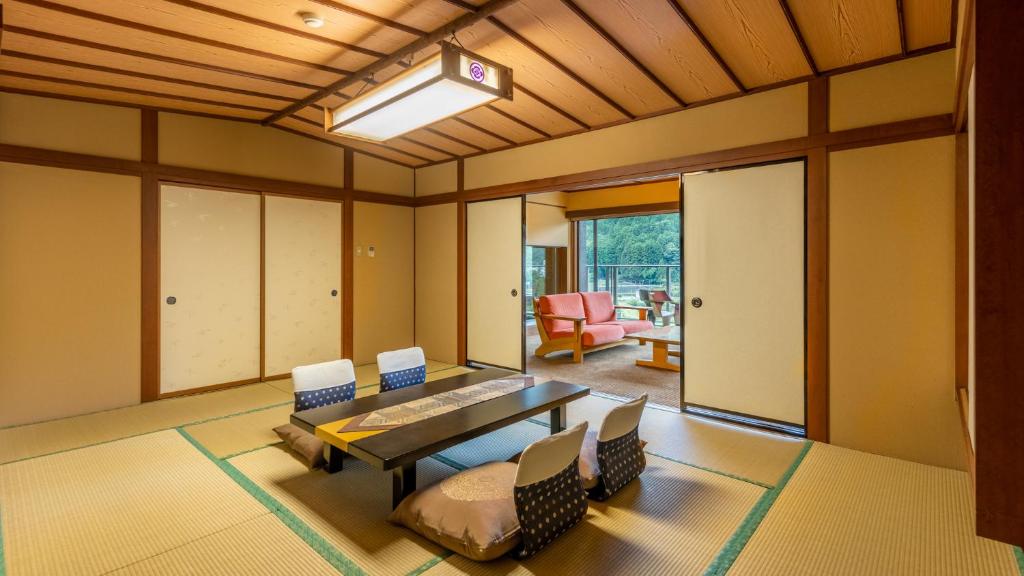 Posezení v ubytování Kinugawa Hotel Mikazuki