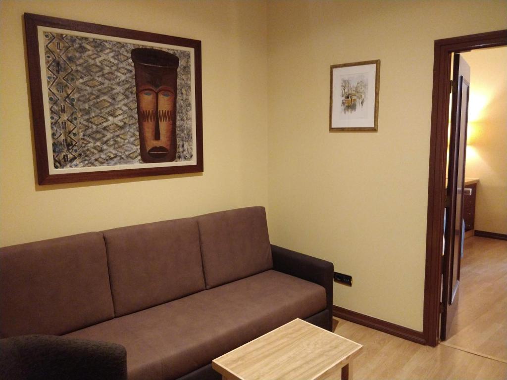 Uma área de estar em Hotel Internacional Porto