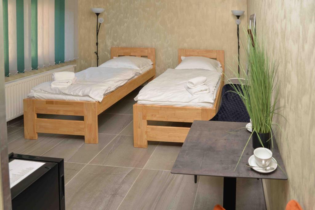 Hotel JURKOS - Apartamento Con Terraza