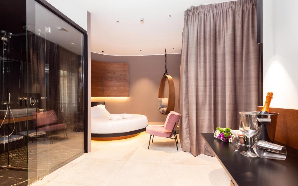 The Corner Duomo Hotel - Resim 29