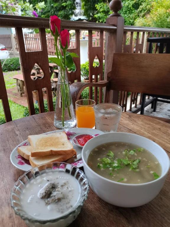 Photo from 2N Guesthouse in Phetchaburi, Phetchaburi Province, Thailand