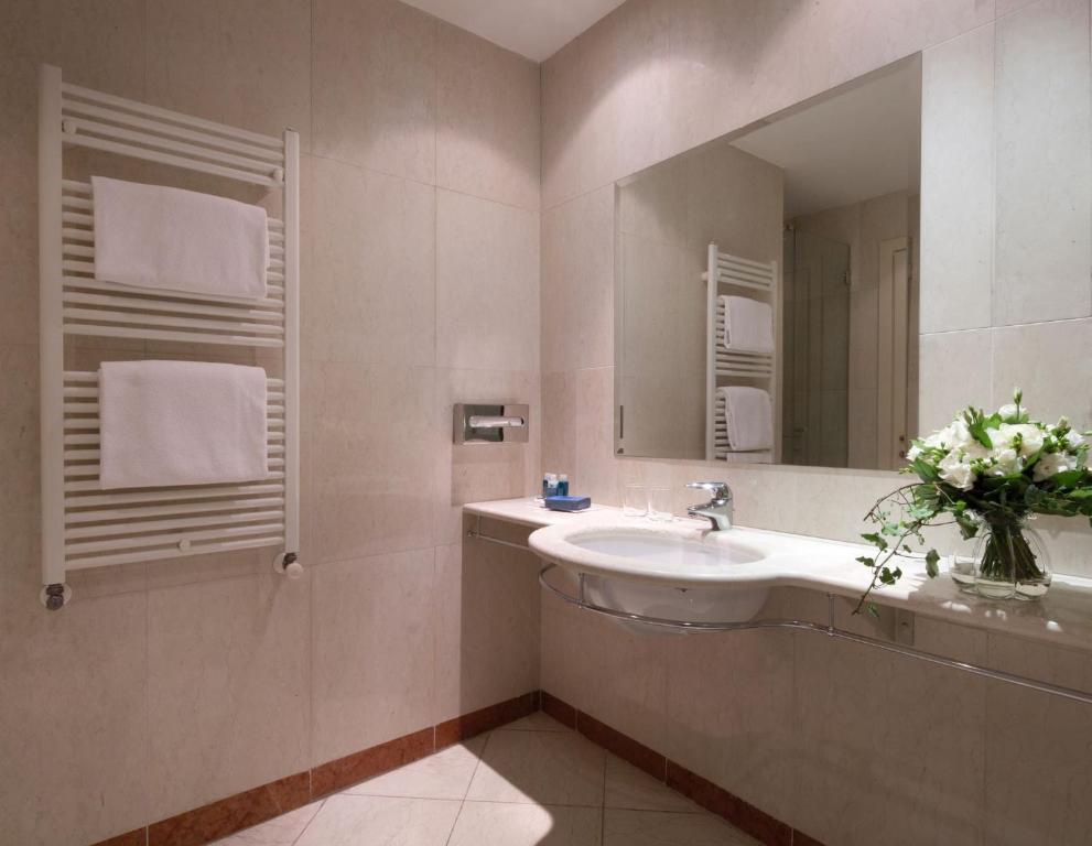 Koupelna v ubytování Grand Hotel Gardone