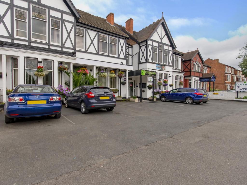 The Cotswold - Resim 9