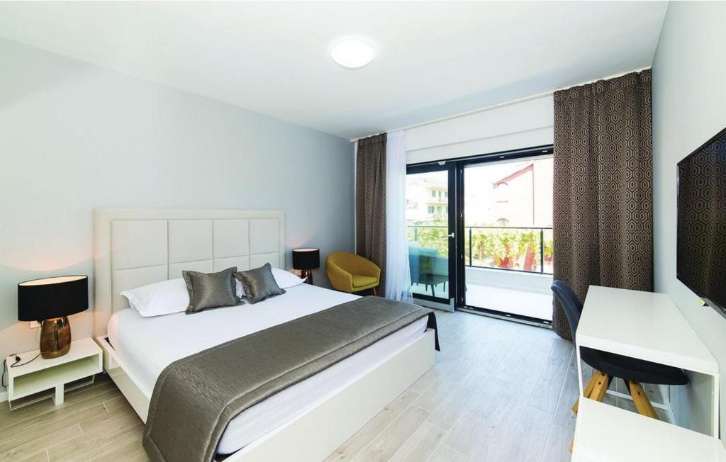 Posteľ alebo postele v izbe v ubytovaní Luxury Dream House