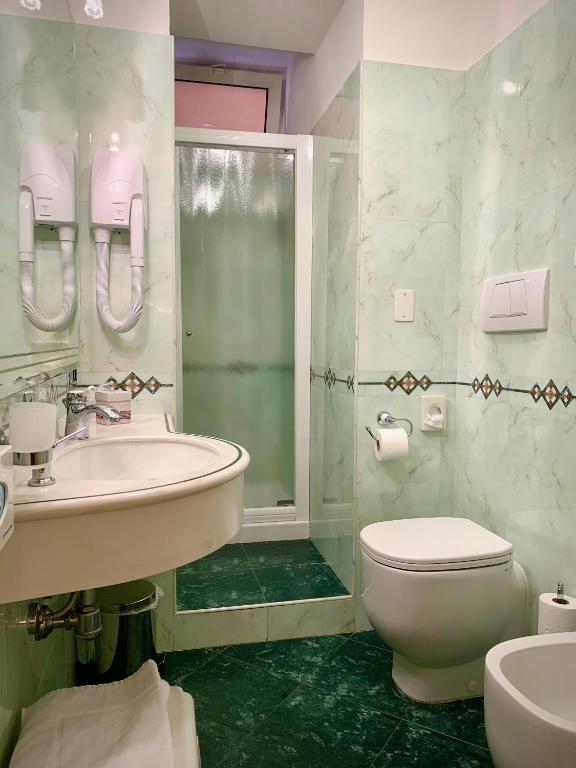 Kúpeľňa v ubytovaní Albergo Gardesana