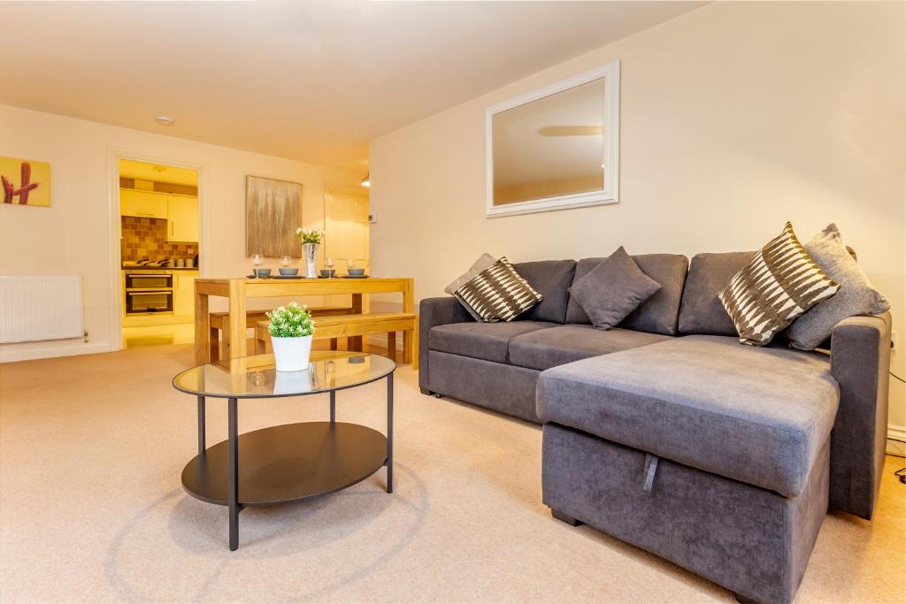Host & Stay - Hillbrook House Apartment