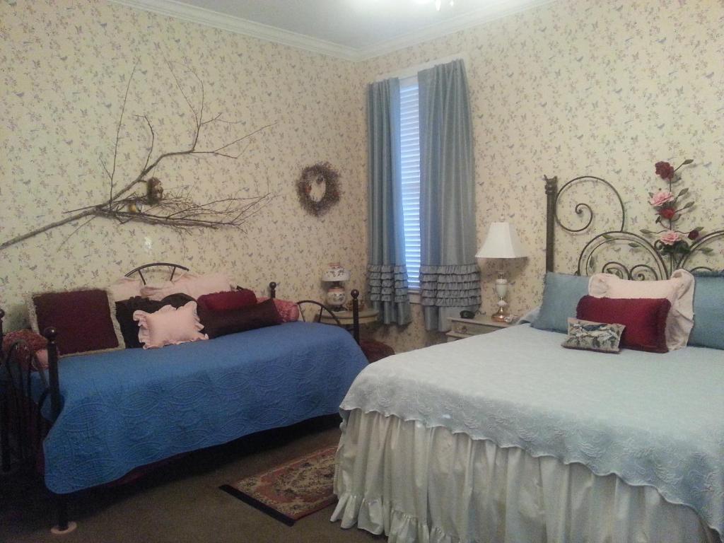 Holly House of Hamilton - Habitación Triple Con Ducha