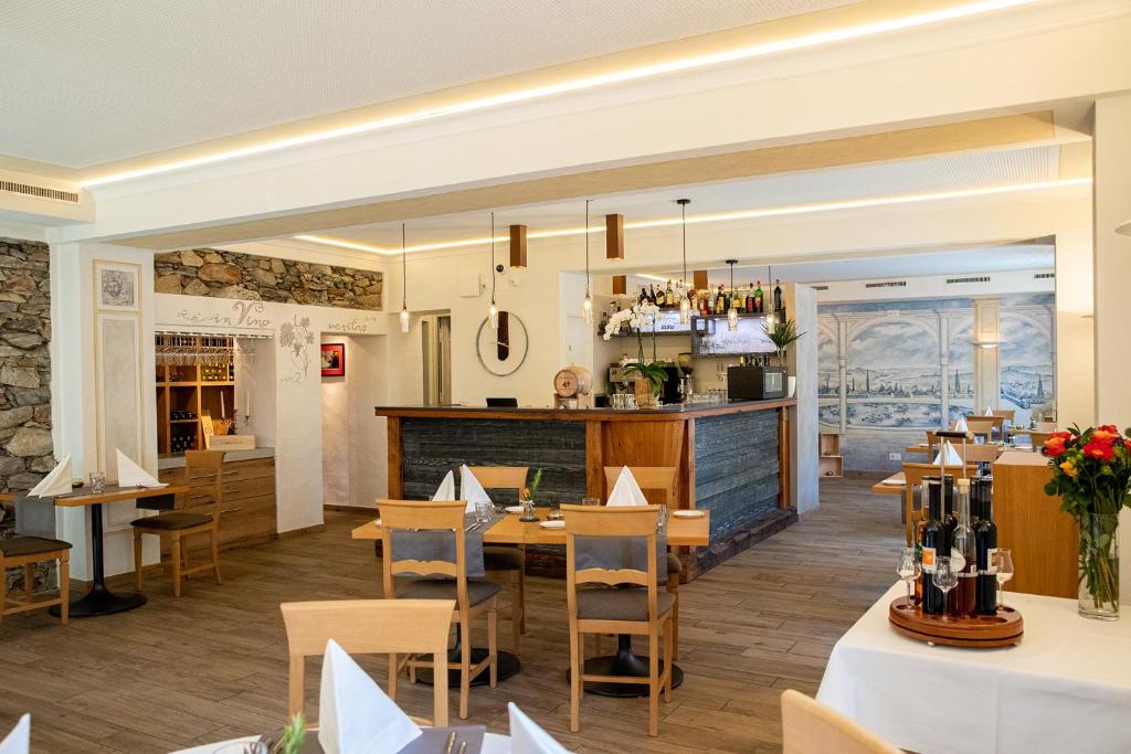Restaurace v ubytování Hotel San Bernardo