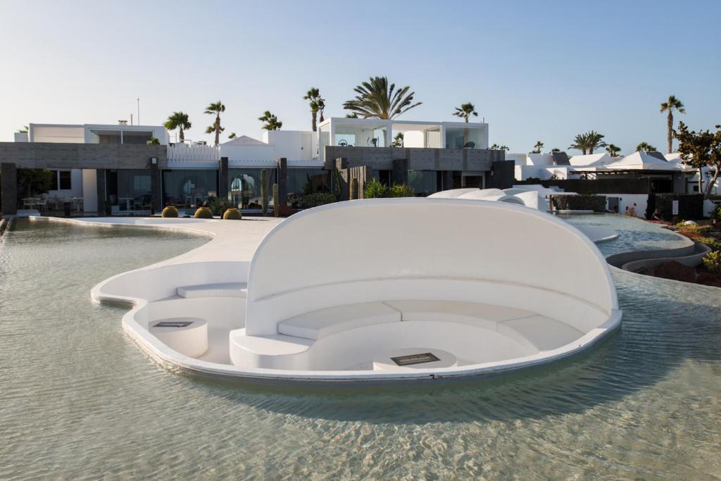 Bazén v ubytování Kamezí Boutique Hotel Villas nebo v jeho okolí