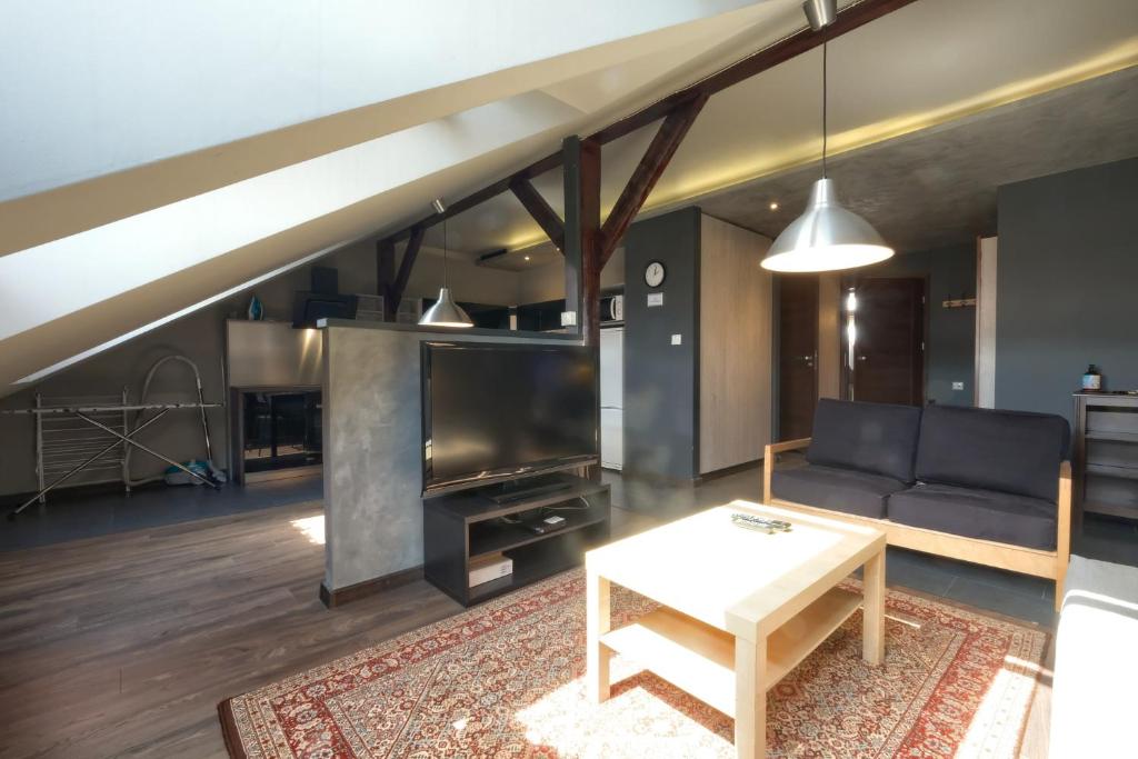 Klimatyczne poddasze - Wohnung Mit Einem Schlafzimmer