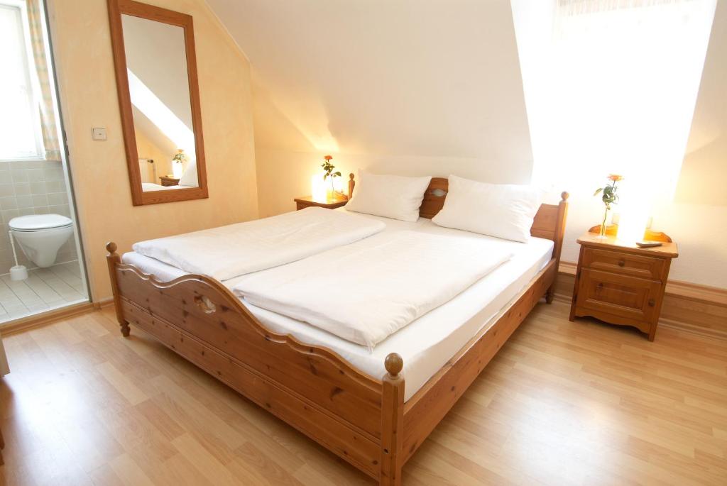 Hotel Regina - Double Or Twin Room