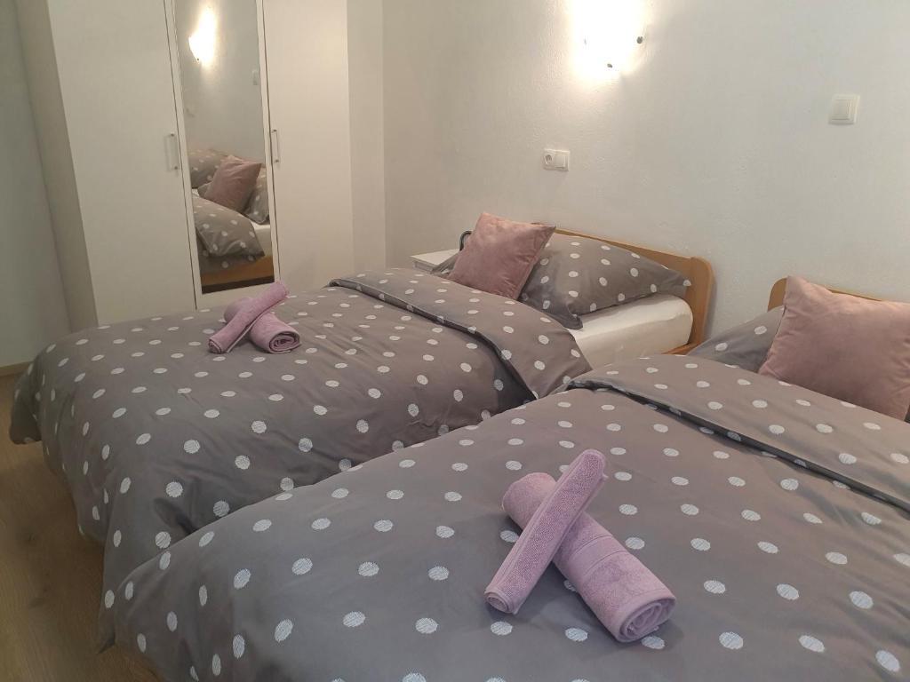 Posteľ alebo postele v izbe v ubytovaní Apartment Radoš