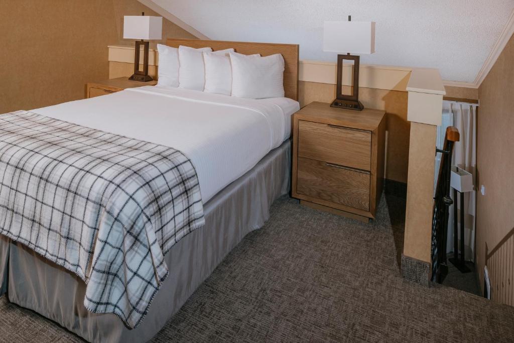 Mammoth Mountain Inn - King Loft