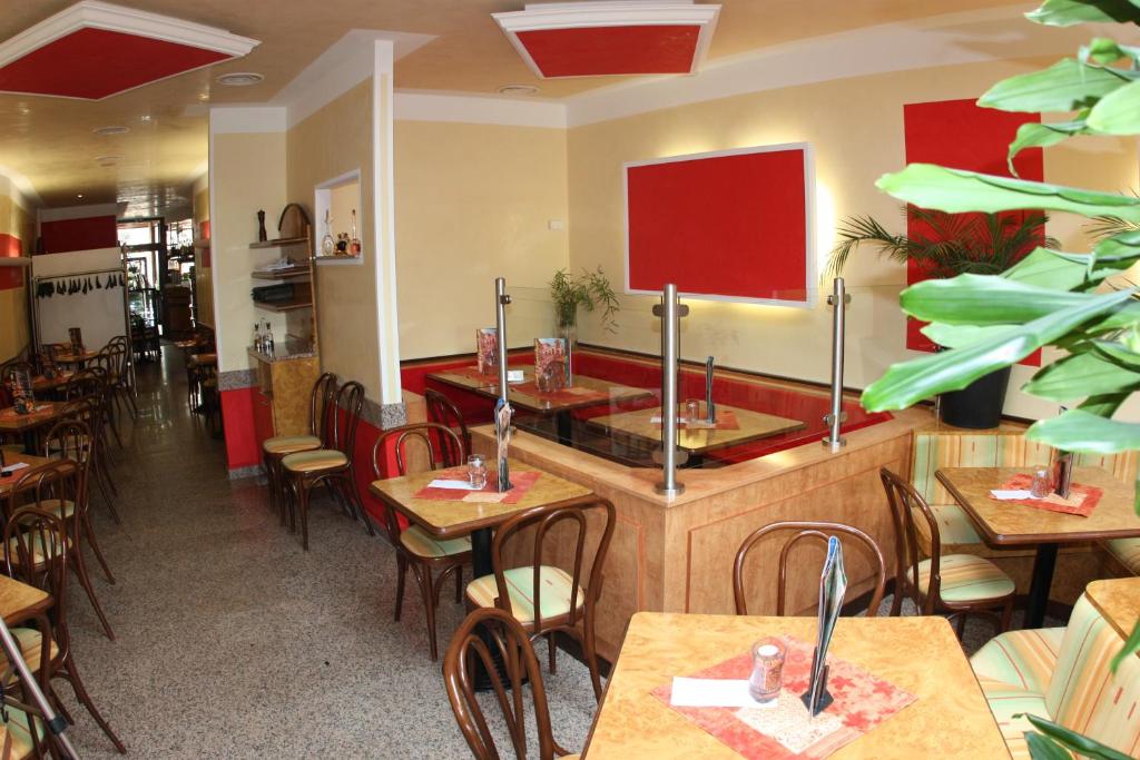 Restaurace v ubytování Eiscafe-Pizzeria-Hotel Rialto