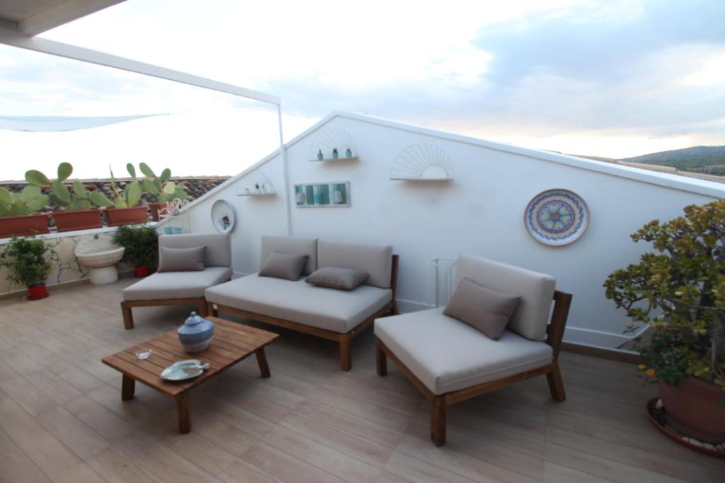 Posezení v ubytování Panorama Suites Noto - Adults Only