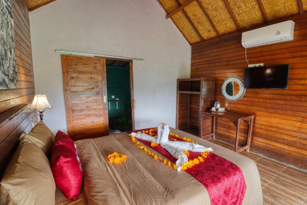 Ayu Hill Bungalows - Deluxe Double Room