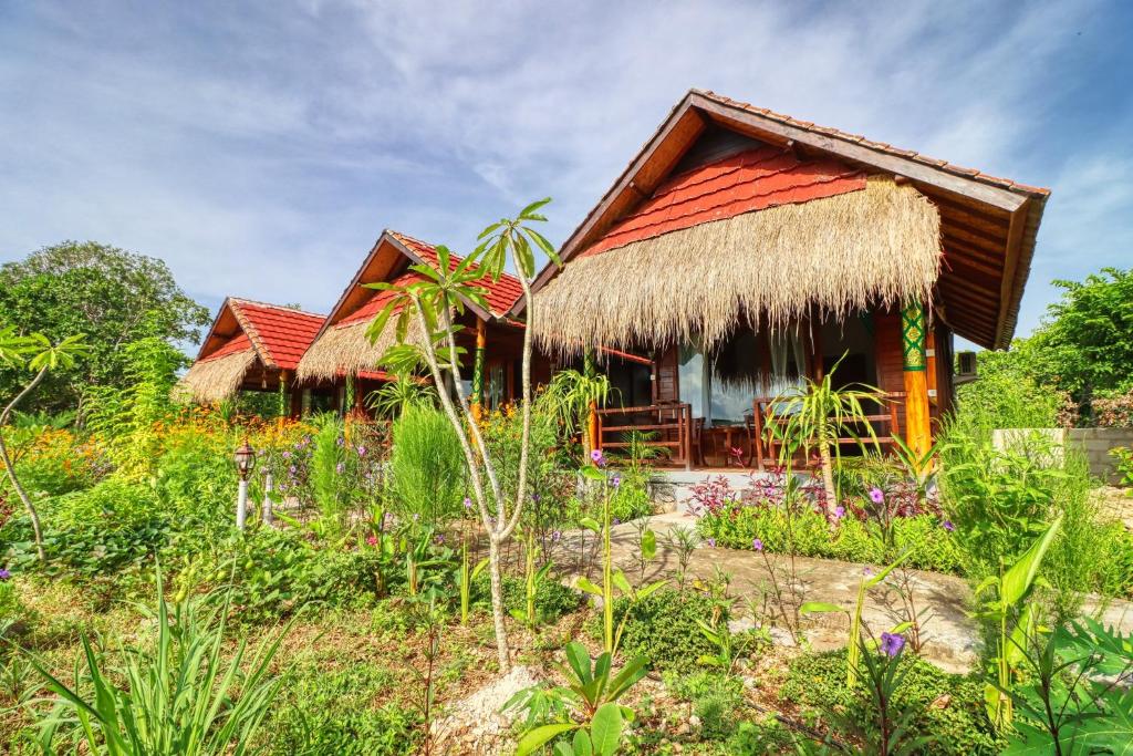 Zahrada ubytování Ayu Hill Bungalows