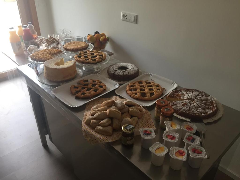 Jedlo v ubytovaní bed & breakfast alebo blízkom okolí