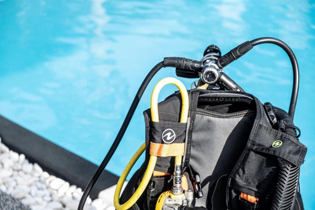 Bazén v ubytování Assava Dive Resort - SHA Plus nebo v jeho okolí