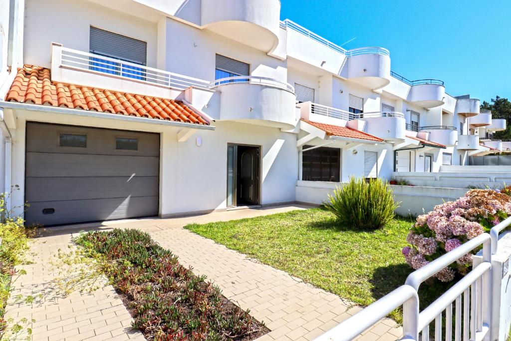 Casa da Bene - House Near the Amorosa Beach with Seaview - Four-Bedroom House