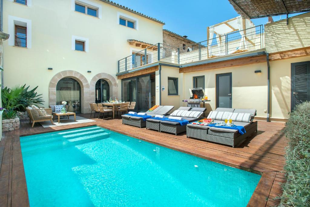 Luxury Villa Alvarez in the Old Town, Pollença – Updated 2022 ...